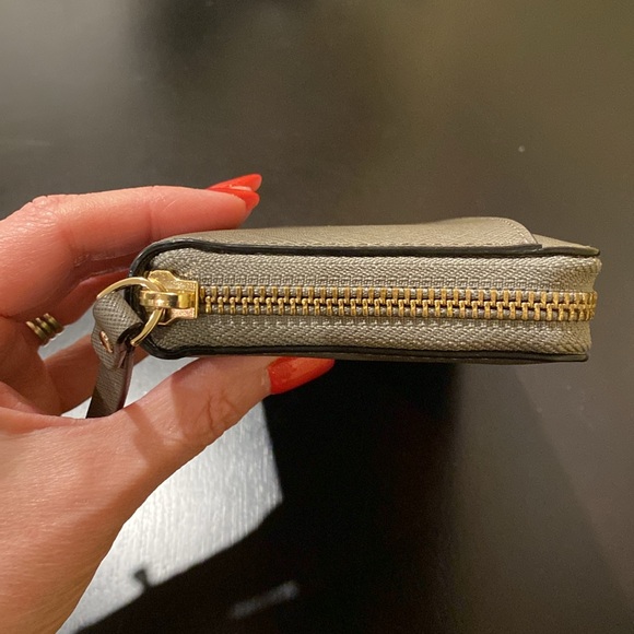 Kate Spade Zip Around Wallet Gray - Picture 9 of 14